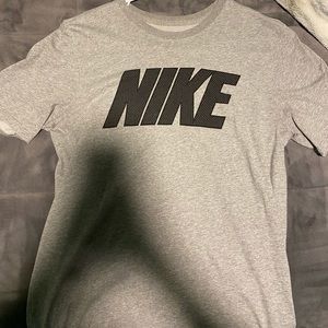 Nike tee
